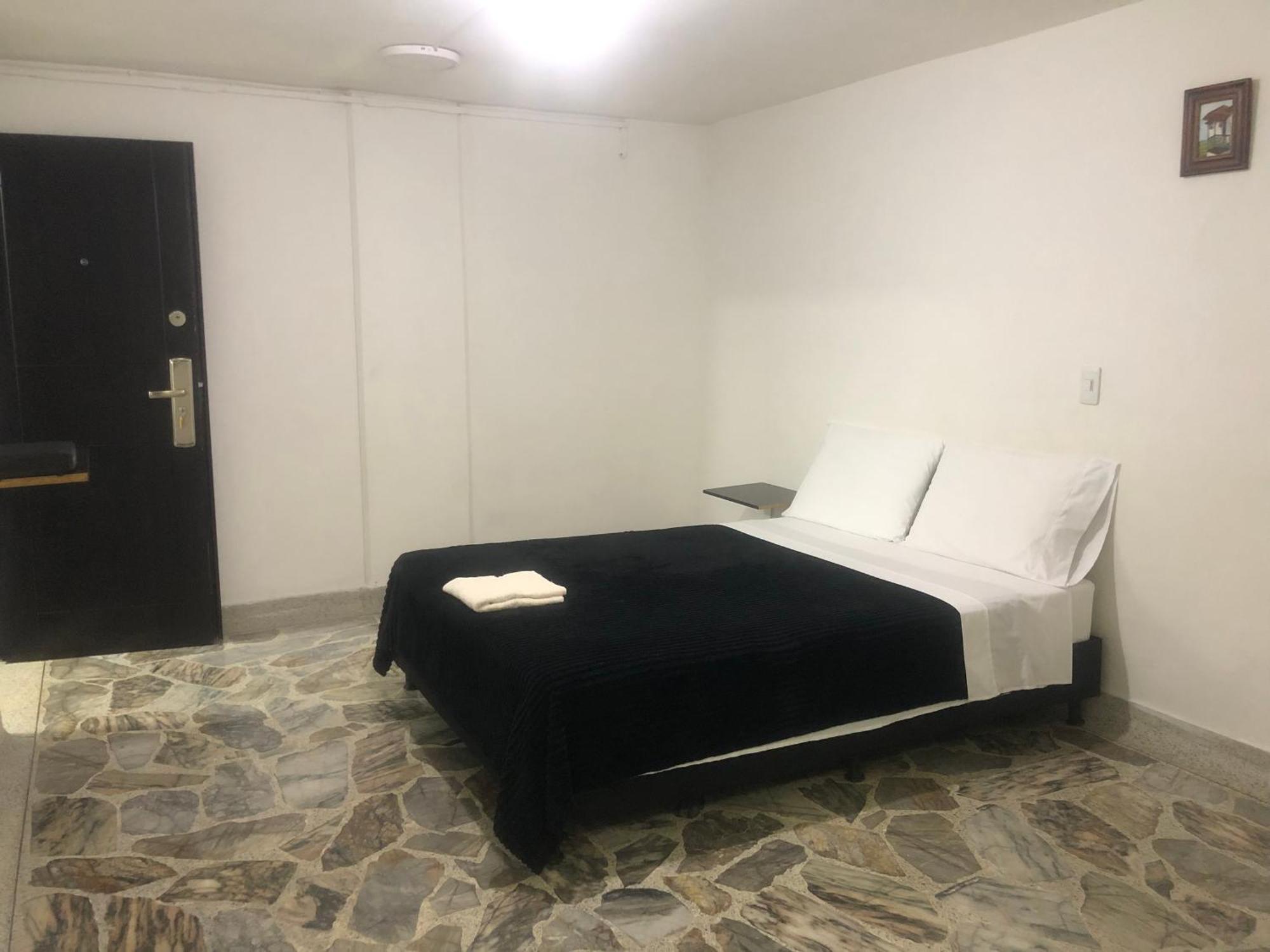 Apartamento Cómodo , Céntrico Y Bien Ubicado 201 *